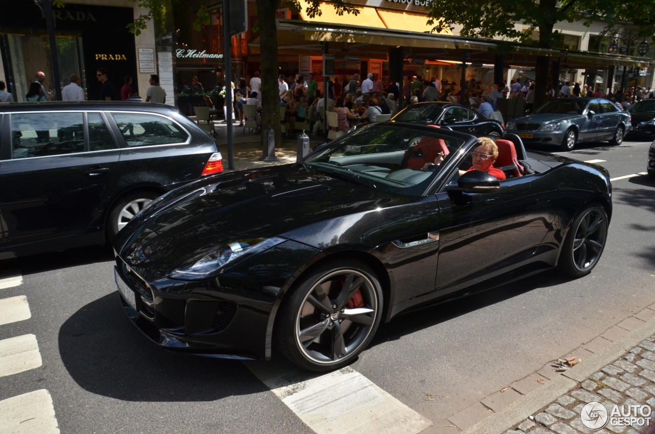 Jaguar F-TYPE S V8 Convertible