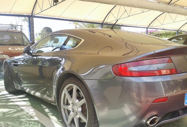 Aston Martin V8 Vantage