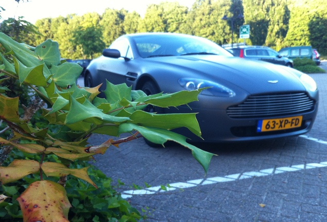 Aston Martin V8 Vantage