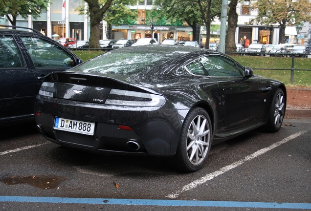 Aston Martin V8 Vantage S