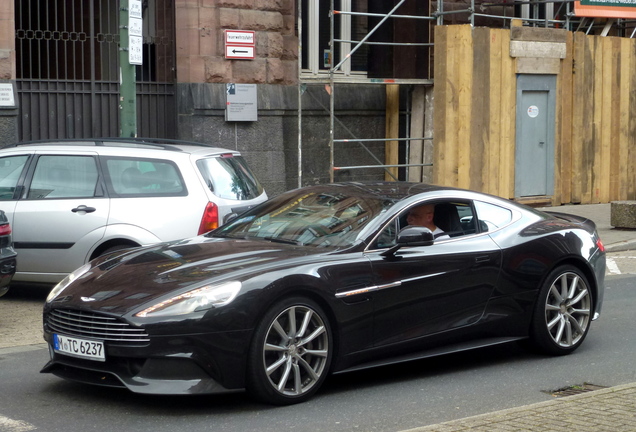 Aston Martin Vanquish 2013