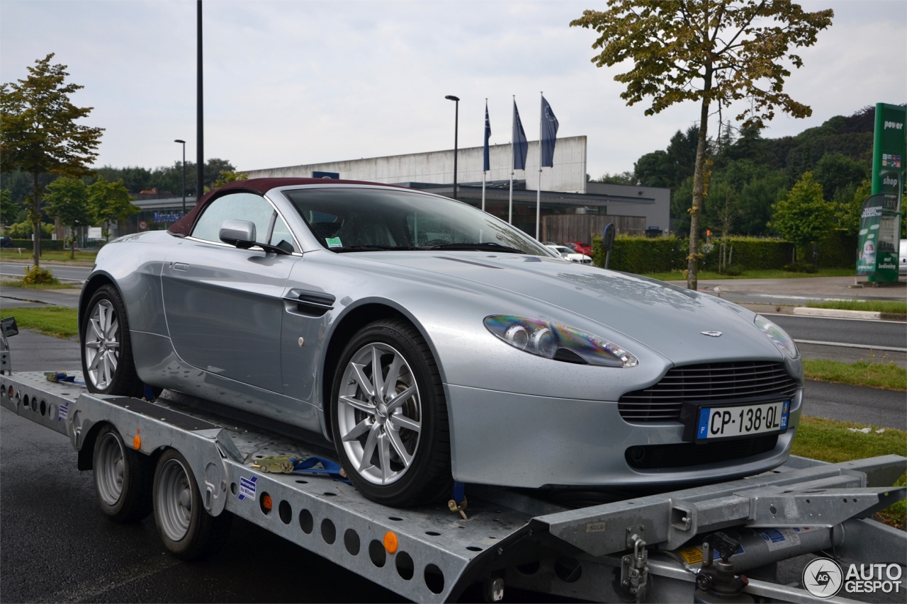 Aston Martin V8 Vantage Roadster