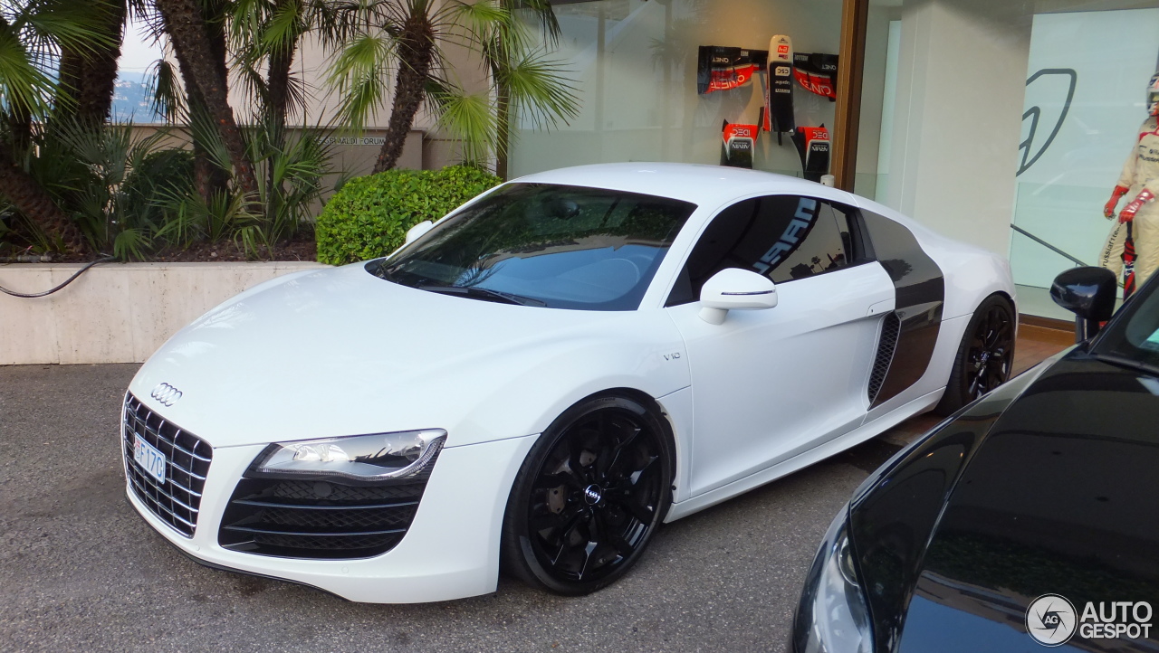 Audi R8 V10