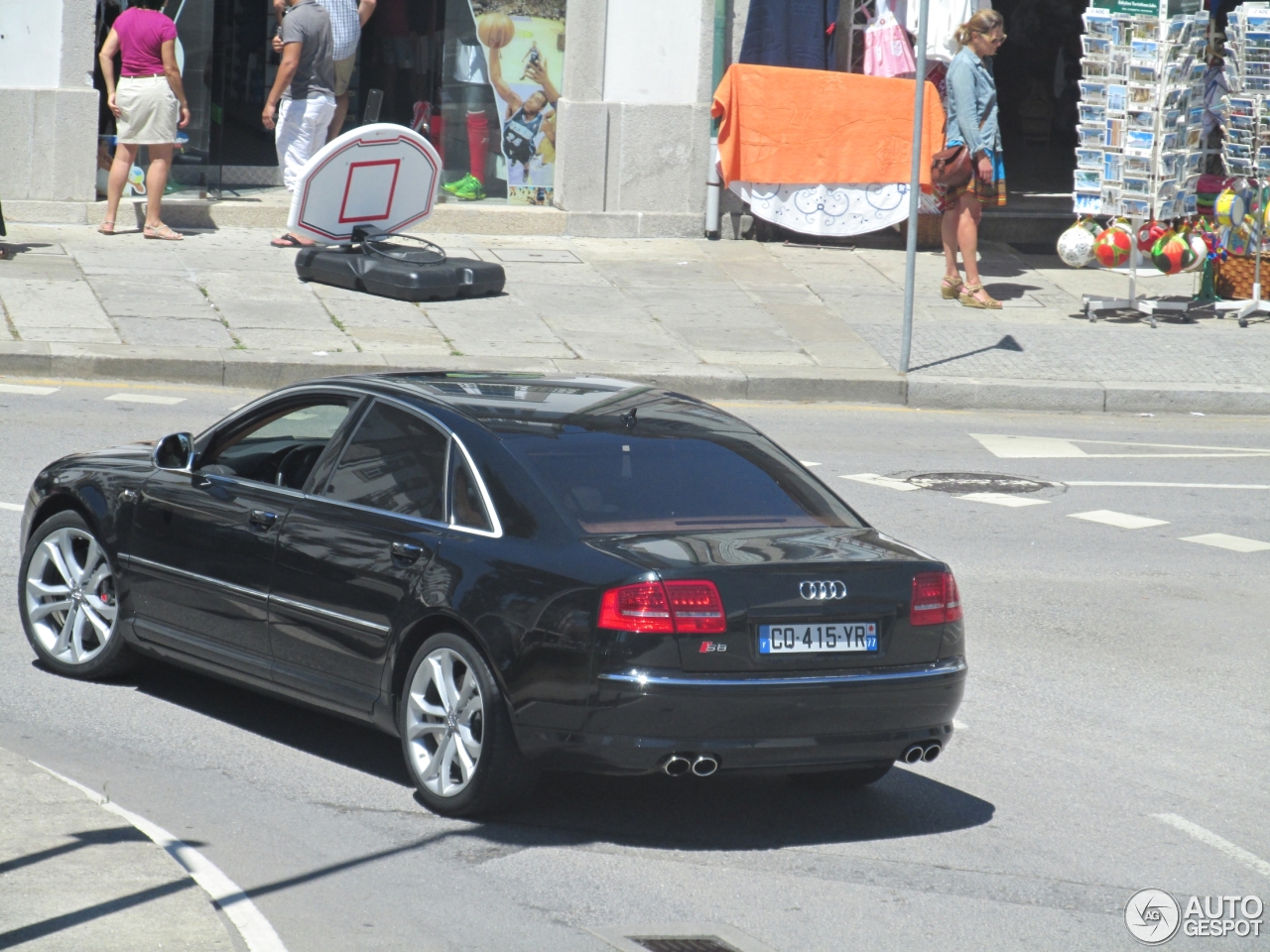 Audi S8 D3