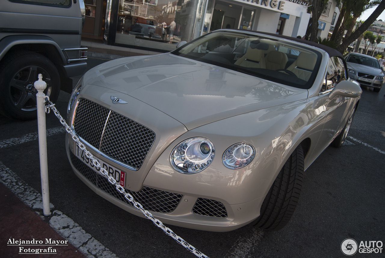 Bentley Continental GTC 2012