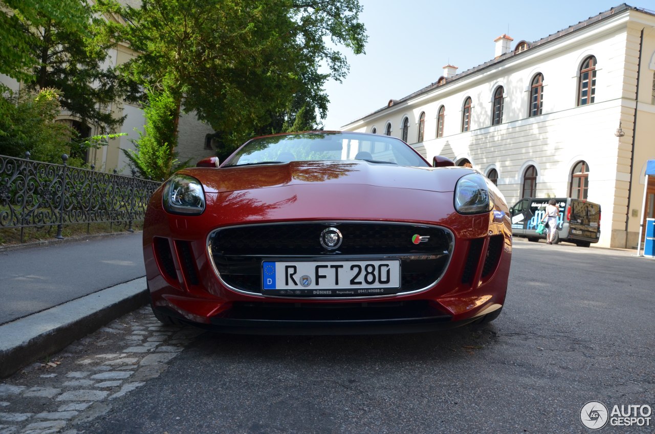 Jaguar F-TYPE S Convertible