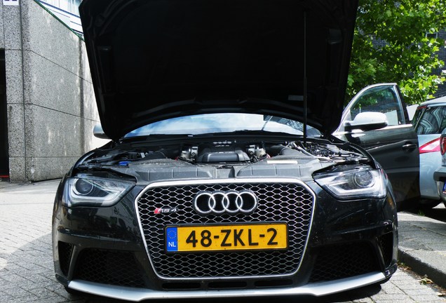 Audi RS4 Avant B8