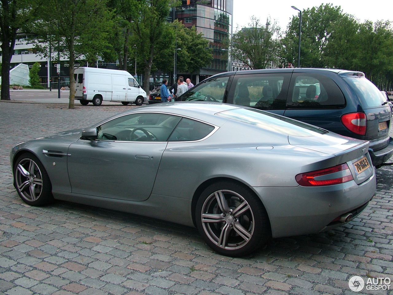 Aston Martin DB9