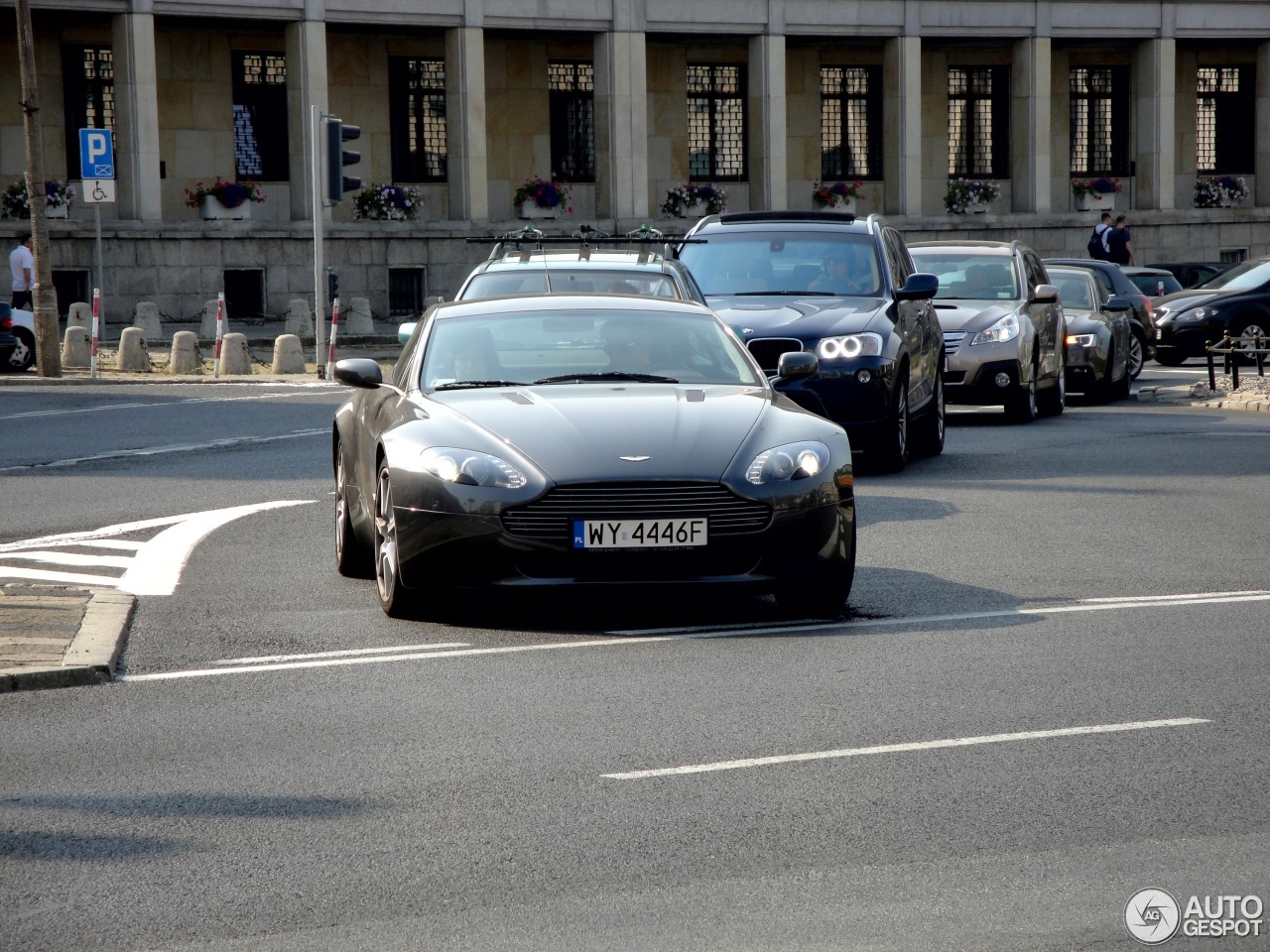 Aston Martin V8 Vantage