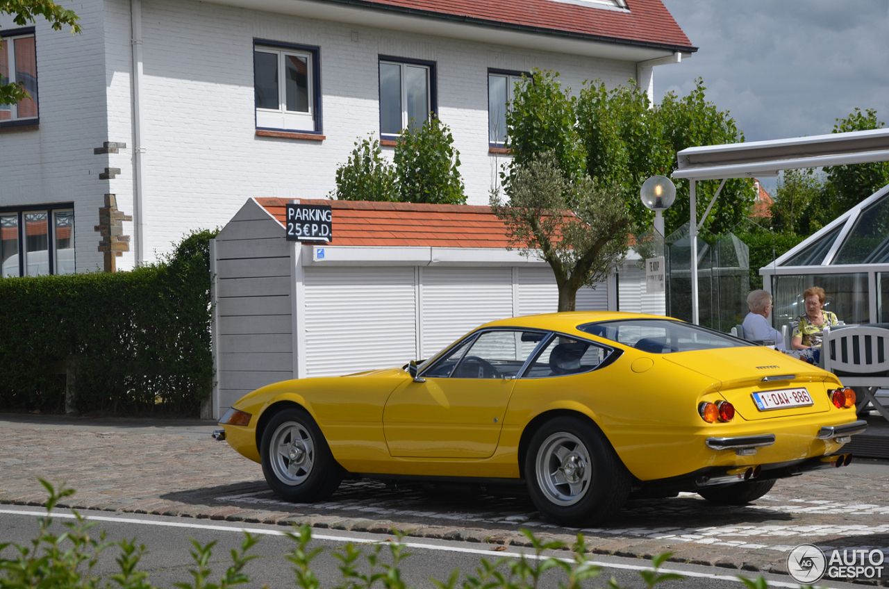 Ferrari 365 GTB/4 Daytona