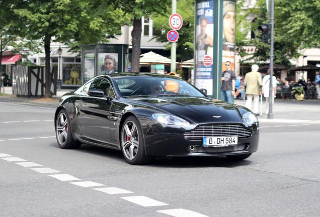 Aston Martin V8 Vantage N400