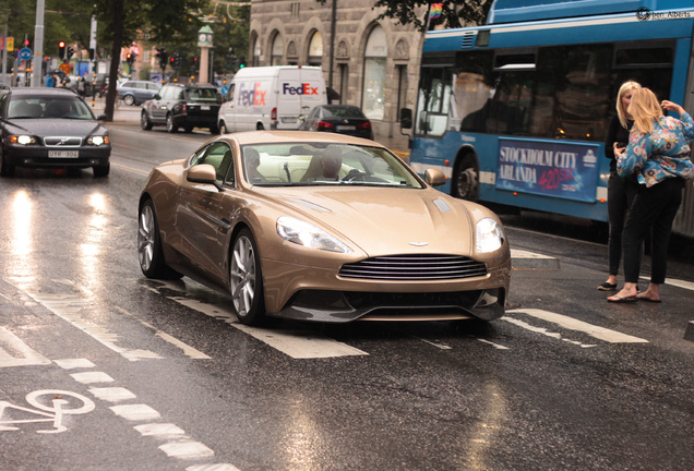 Aston Martin Vanquish 2013