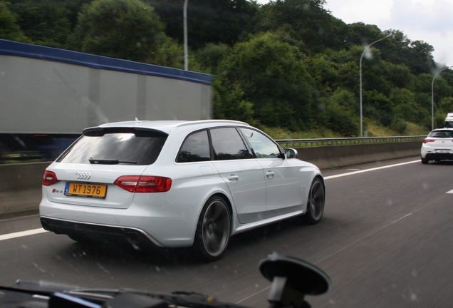 Audi RS4 Avant B8