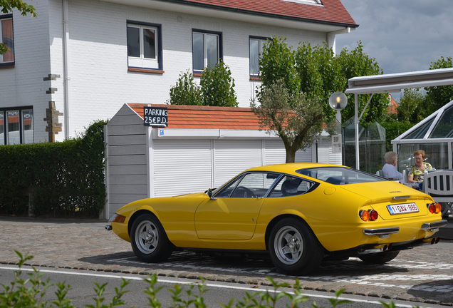 Ferrari 365 GTB/4 Daytona