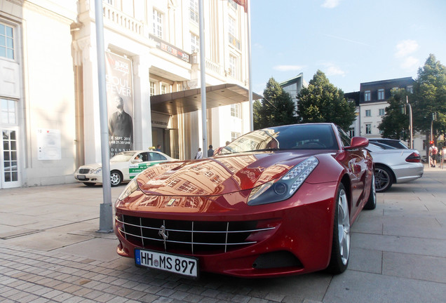 Ferrari FF