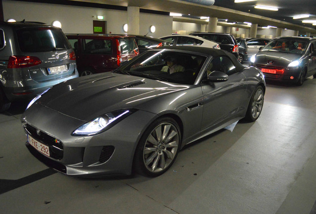 Jaguar F-TYPE S Convertible