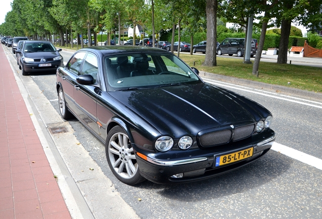 Jaguar XJR