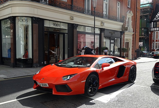 Lamborghini Aventador LP700-4