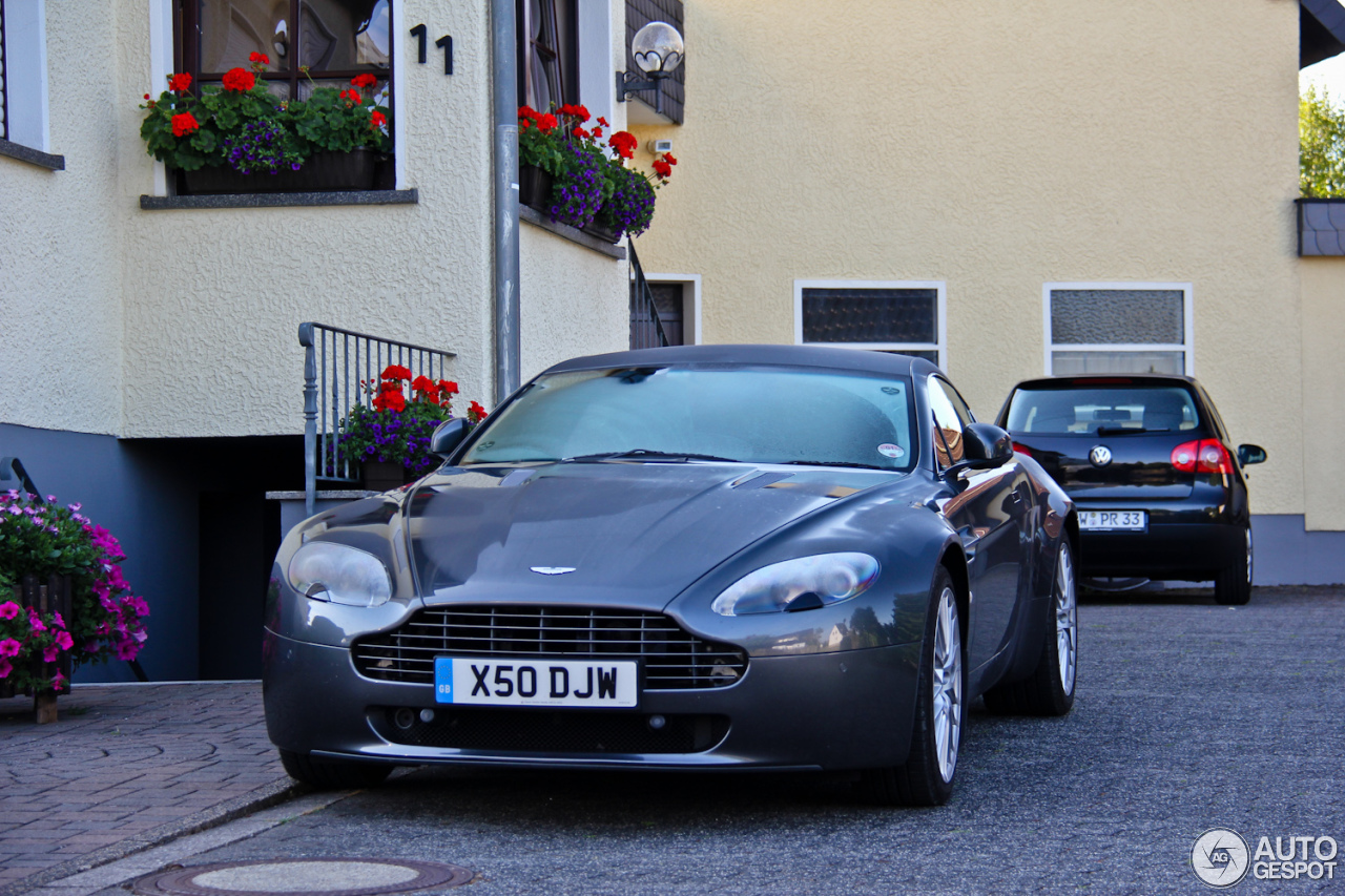 Aston Martin V8 Vantage