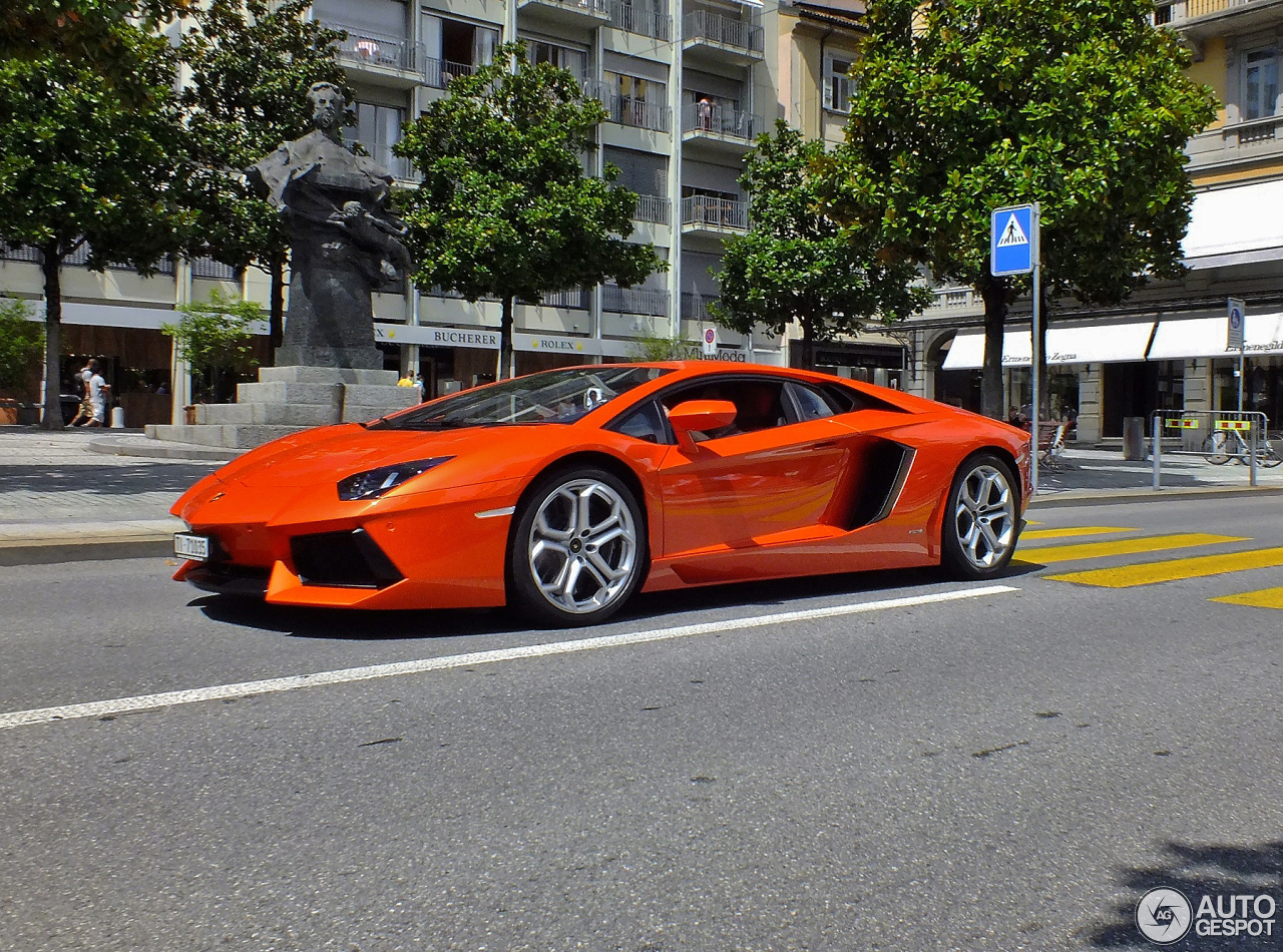 Lamborghini Aventador LP700-4