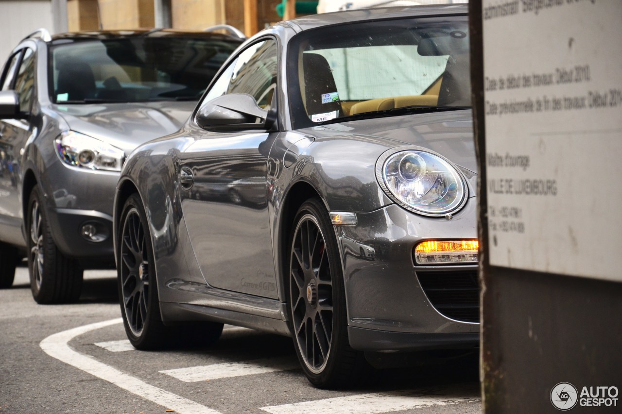 Porsche 997 Carrera 4 GTS