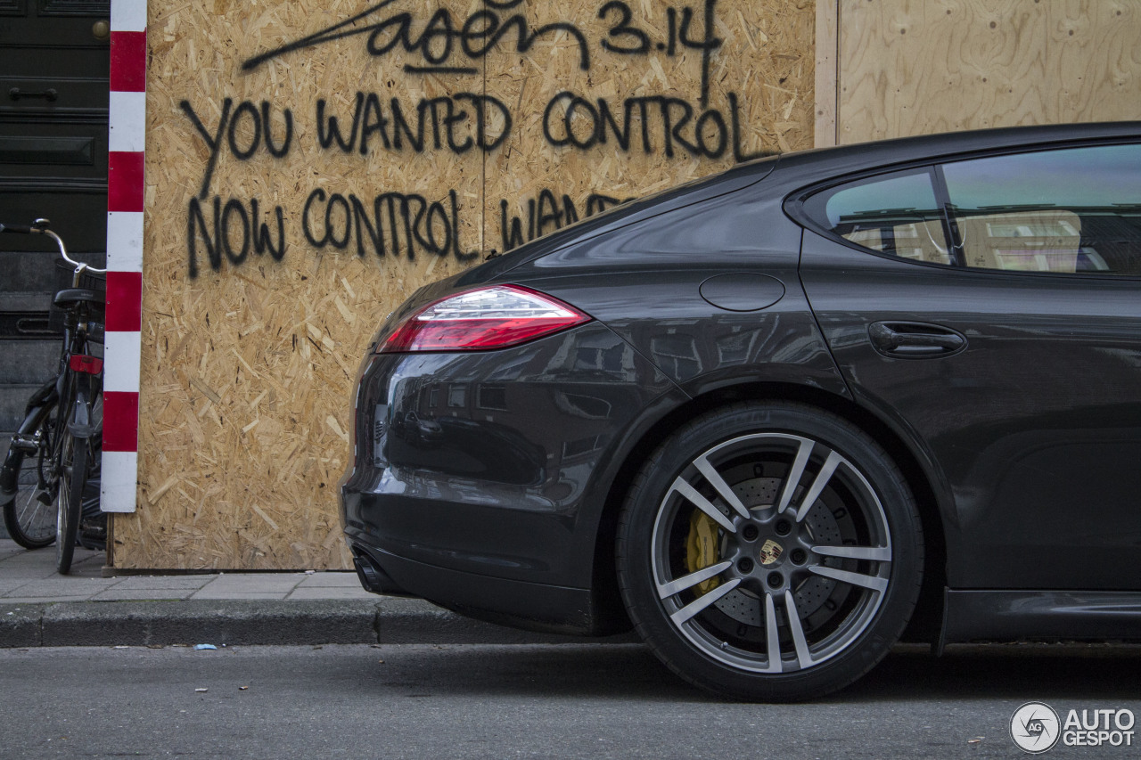 Porsche 970 Panamera GTS MkI