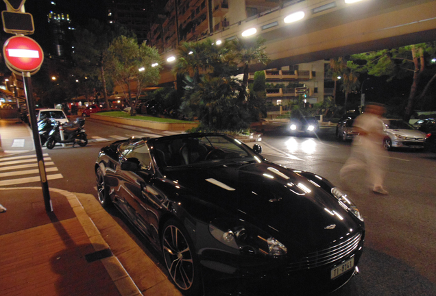 Aston Martin DBS Volante