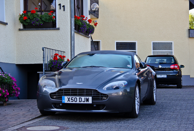 Aston Martin V8 Vantage