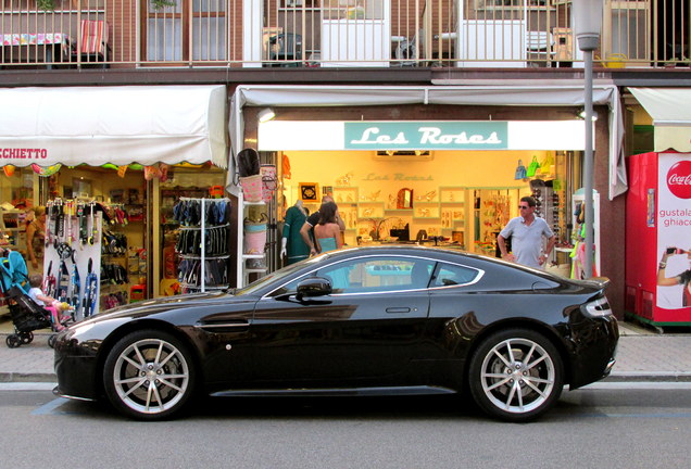 Aston Martin V8 Vantage S