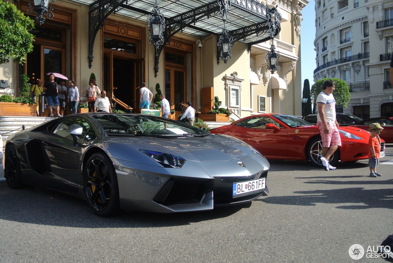 Lamborghini Aventador LP700-4