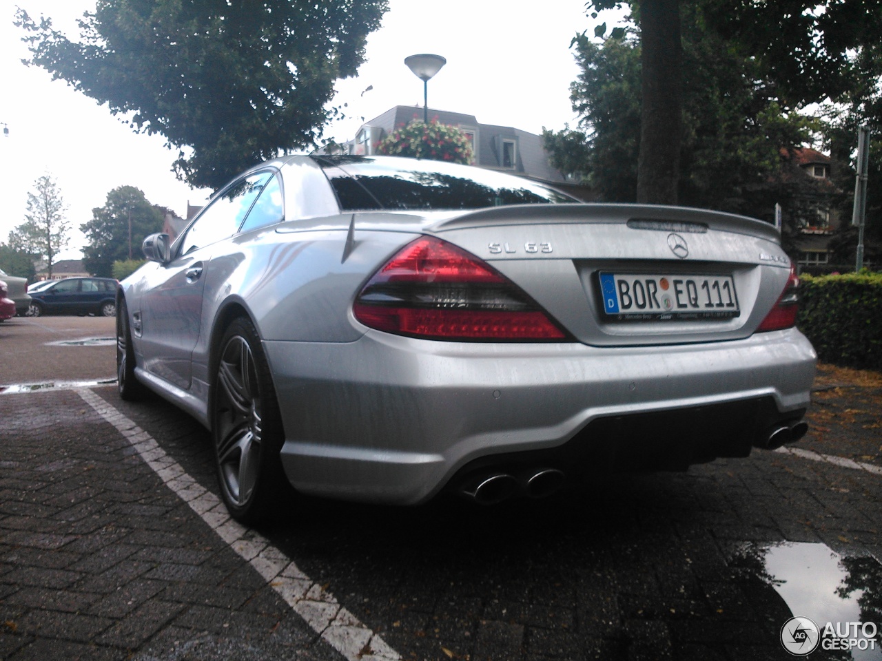 Mercedes-Benz SL 63 AMG