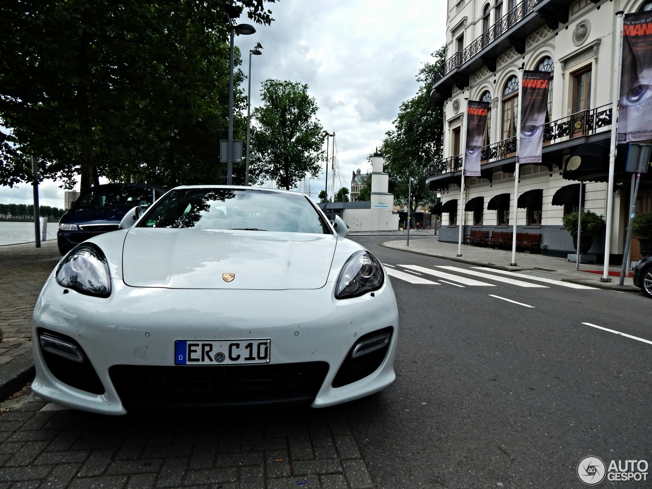 Porsche 970 Panamera GTS MkI