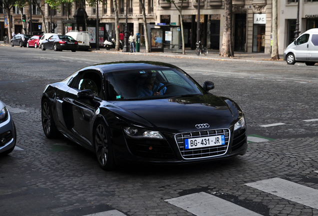 Audi R8 V10