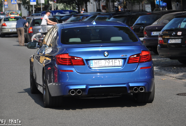 BMW M5 F10 2011