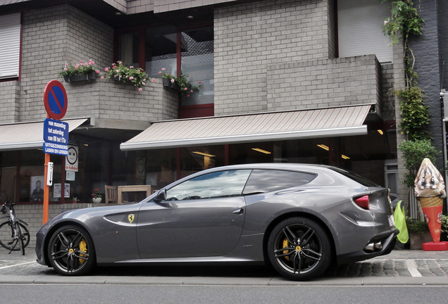 Ferrari FF