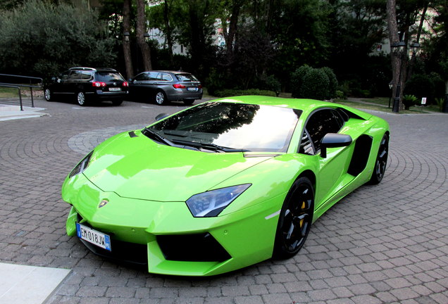 Lamborghini Aventador LP700-4