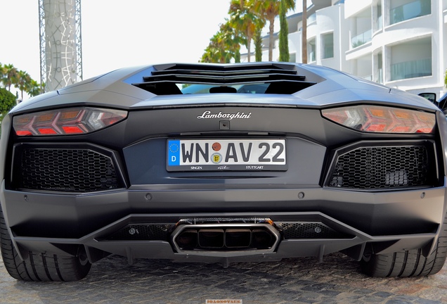 Lamborghini Aventador LP700-4