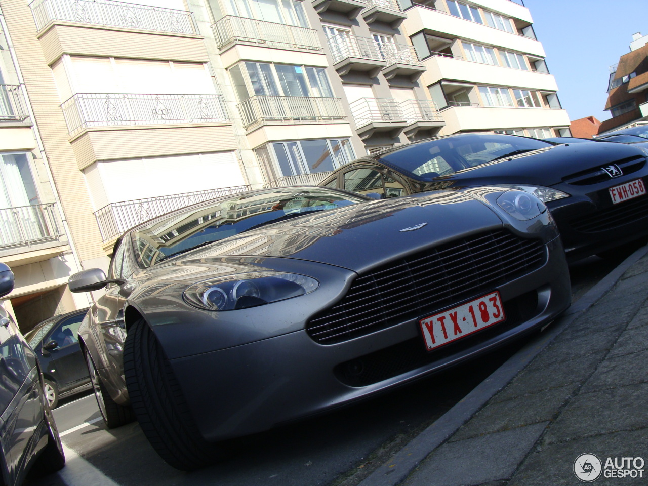 Aston Martin V8 Vantage Roadster