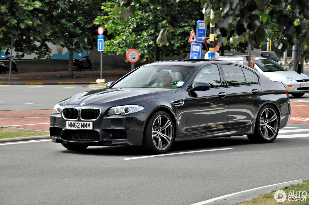 BMW M5 F10 2011