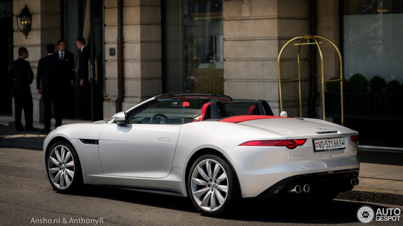 Jaguar F-TYPE S V8 Convertible