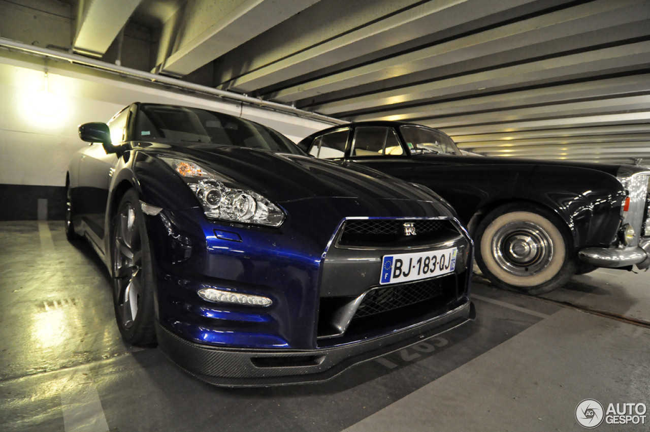 Nissan GT-R 2011