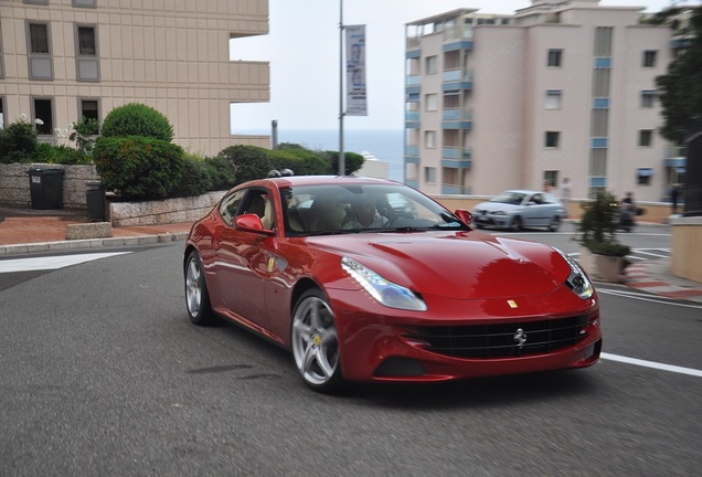 Ferrari FF