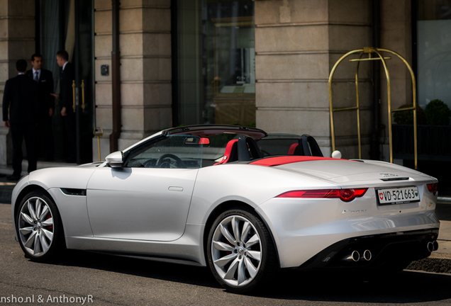 Jaguar F-TYPE S V8 Convertible