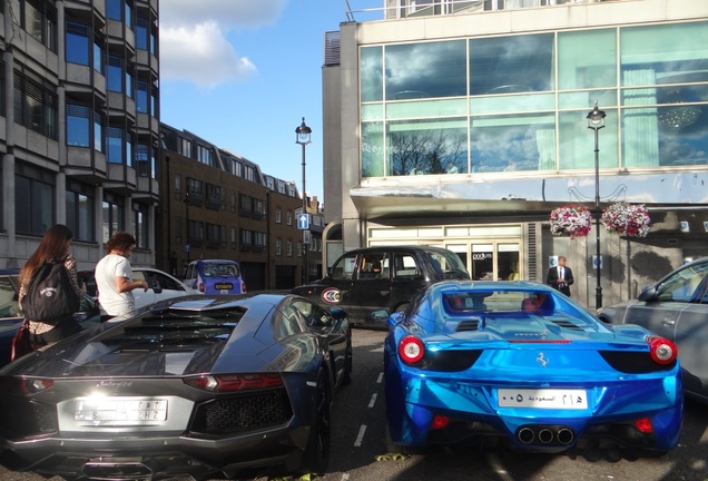 Lamborghini Aventador LP700-4