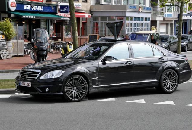 Mercedes-Benz S 65 AMG V221