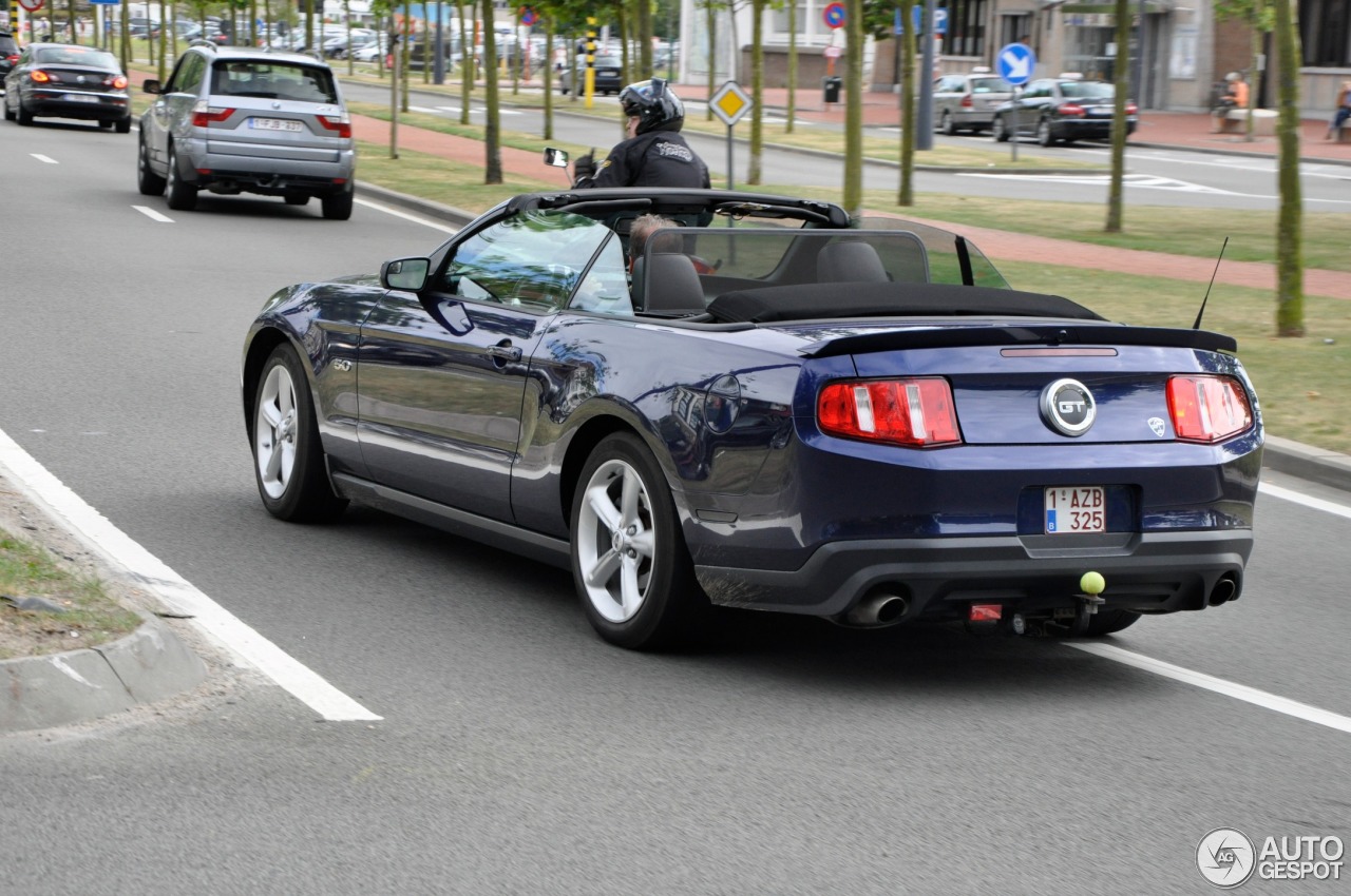 Ford Mustang GT Convertible 2011