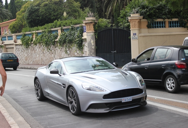 Aston Martin Vanquish 2013