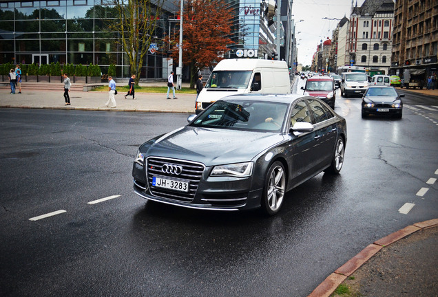 Audi S8 D4