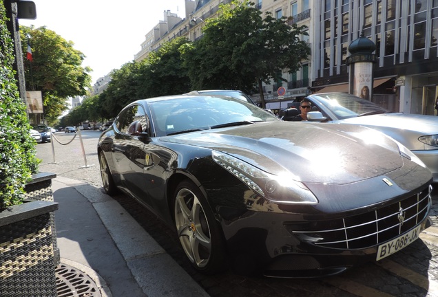 Ferrari FF