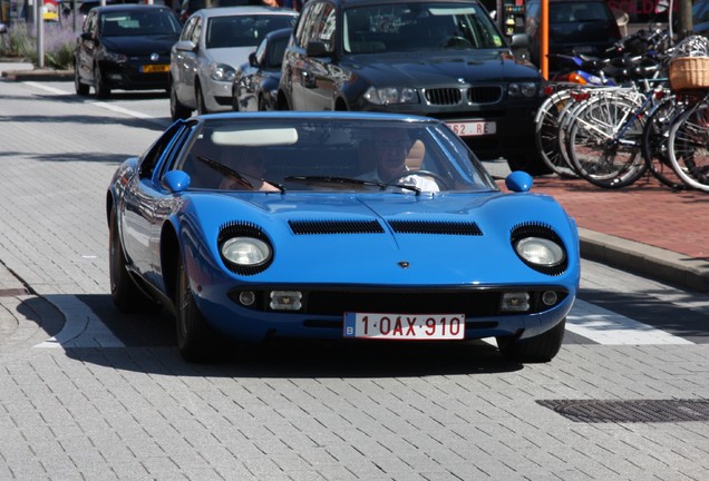 Lamborghini Miura P400